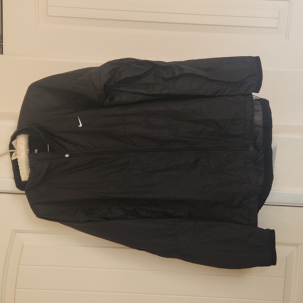 Nike windbreaker packable